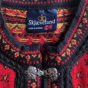 Skjeaveland Cardigan